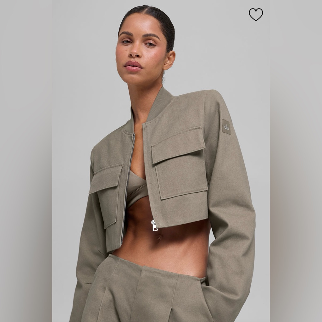 Alo Yoga Nwt Cropped Main Character Jacket Light Cocoa Color Size L